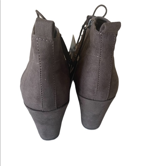 DV by Dolce Vita Terri Lace up micro suede booties NWT size 10 - Picture 9 of 12